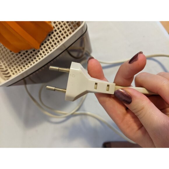 Vintage Moulinex Electric Juicer Citrus Press 70s EU Plug Retro Kitchen Untested - Picture 6 of 6